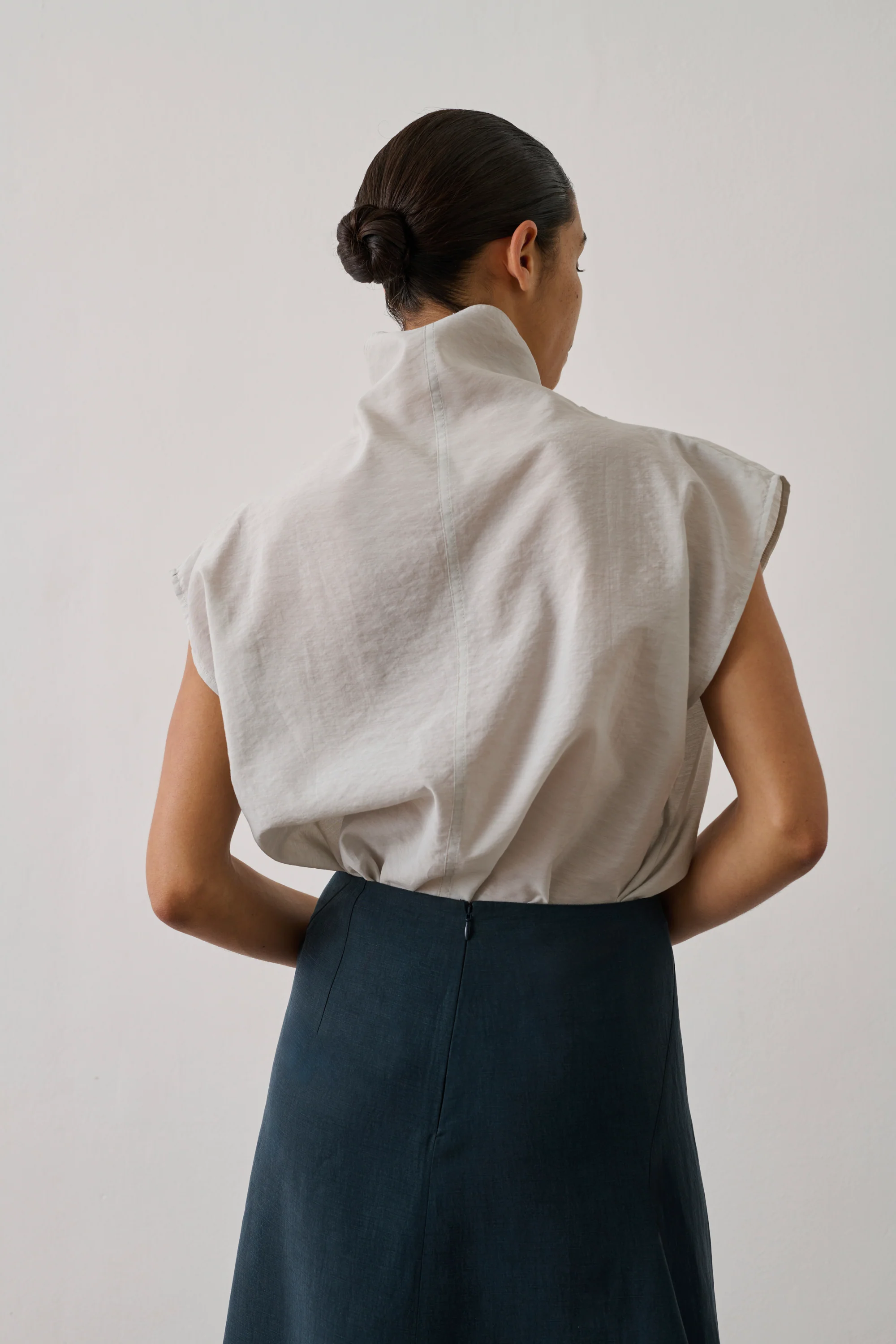 GREY IZUMI BLOUSE - Image 4