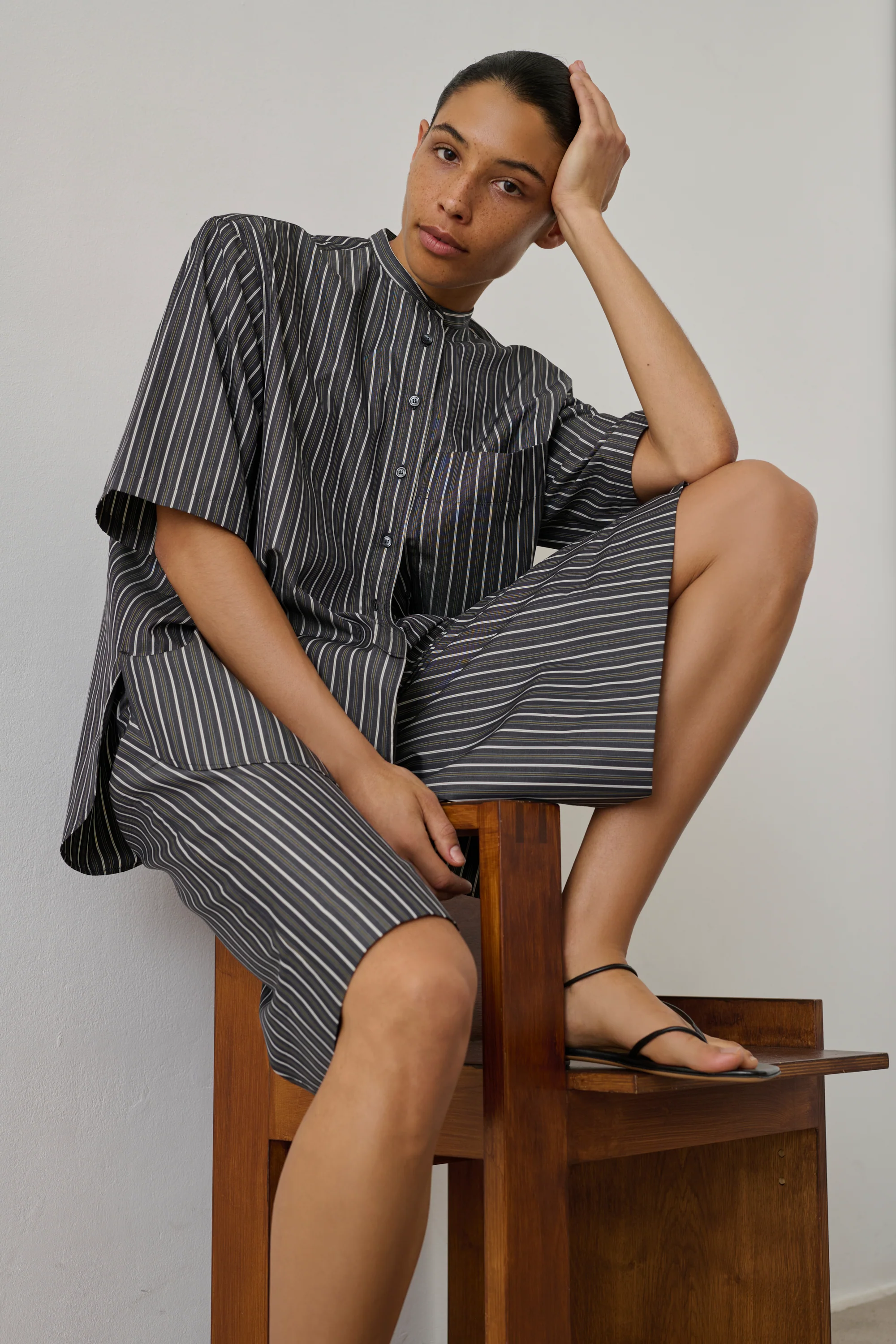 BLACK HANNAH SHIRT - Image 5