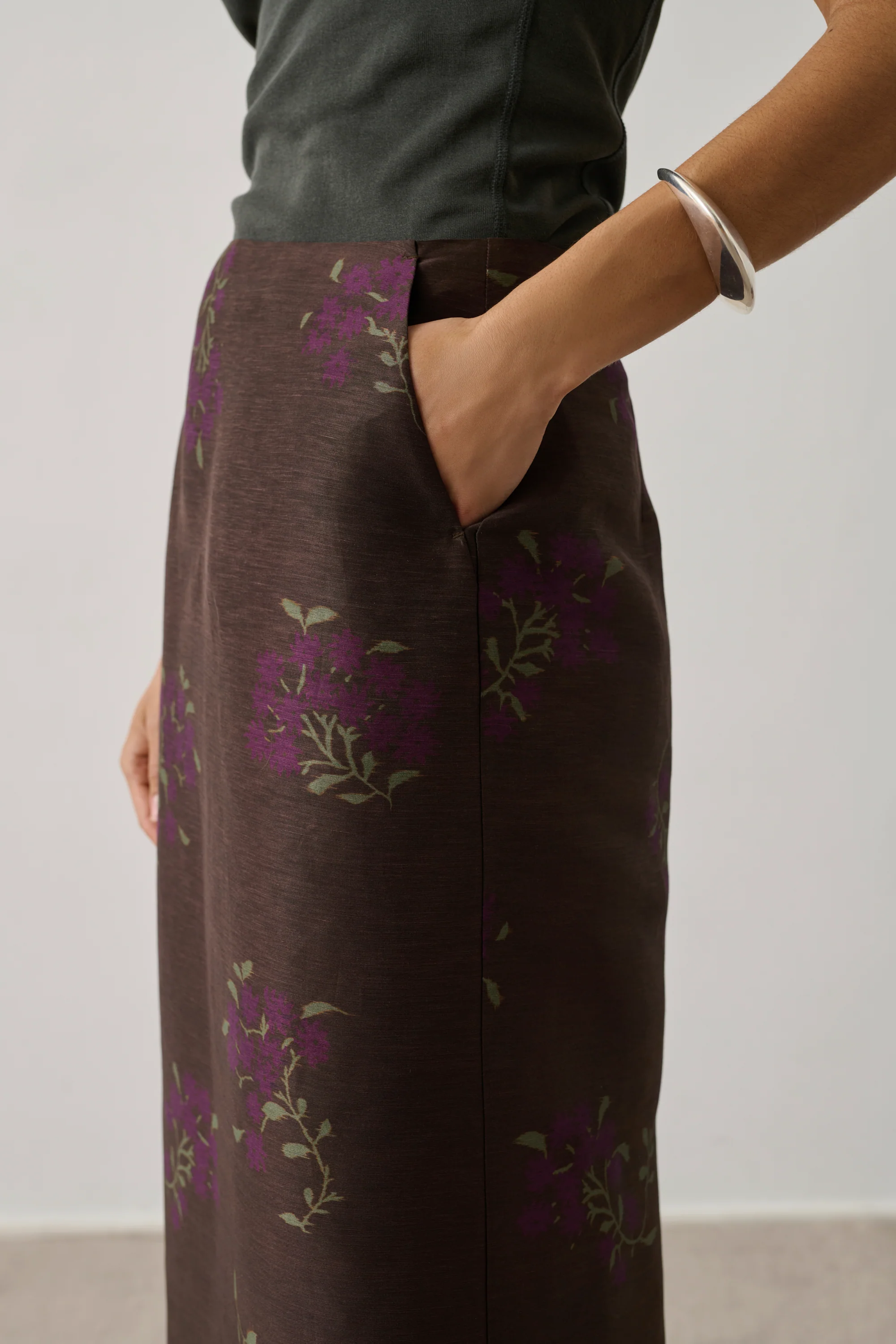BROWN HELIA SKIRT - Image 4