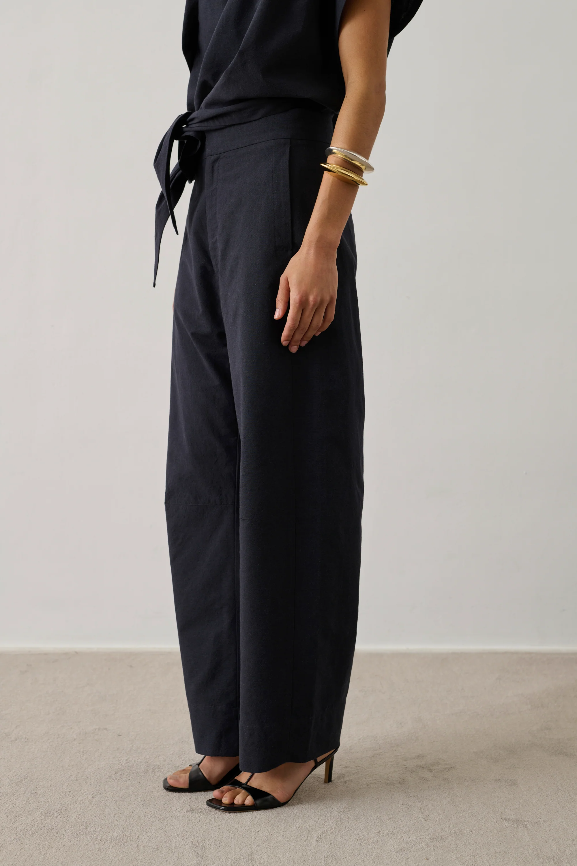 BLUE HAWK TROUSERS - Image 4