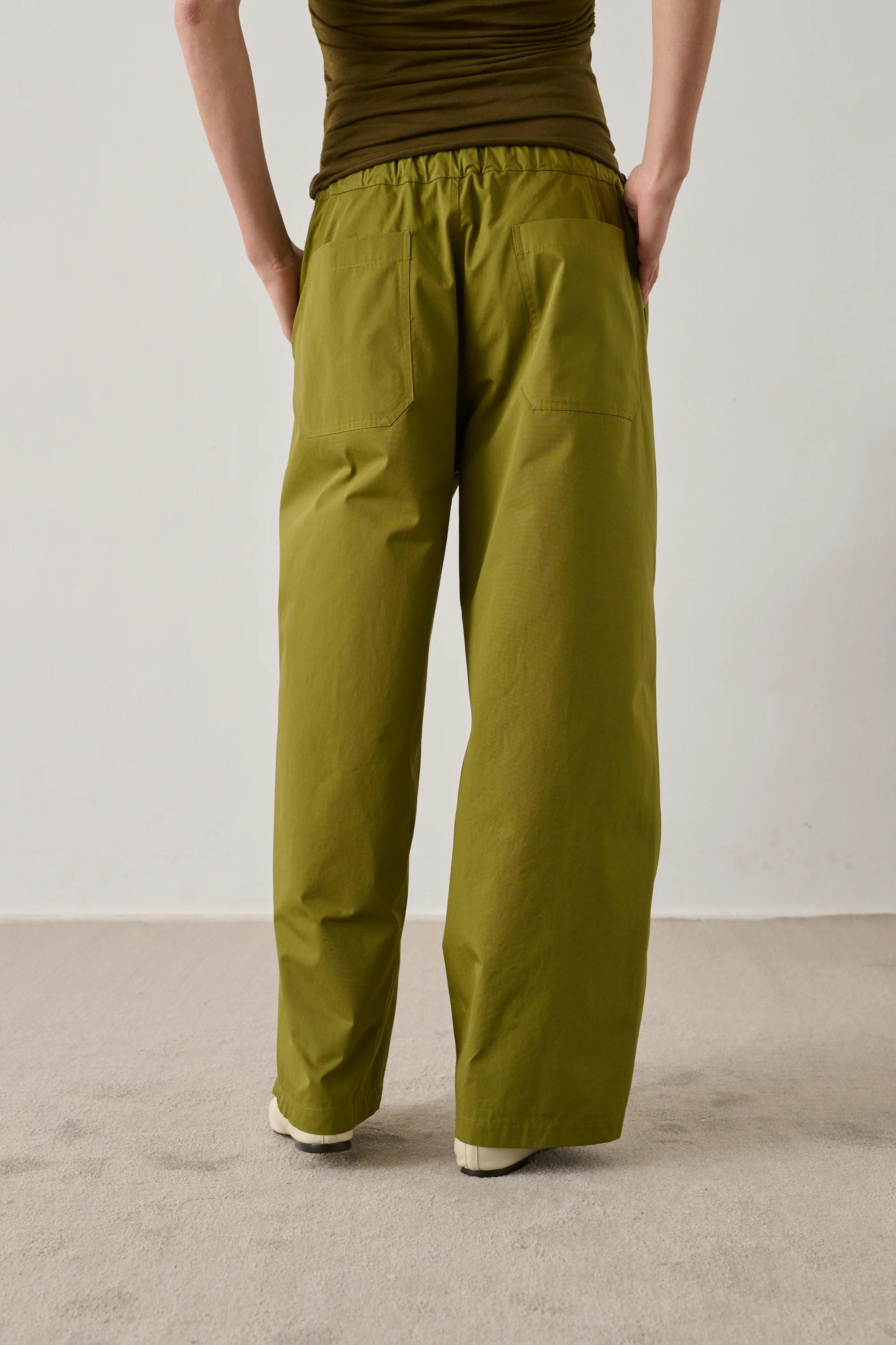 GREEN HIKARI TROUSERS - Image 3