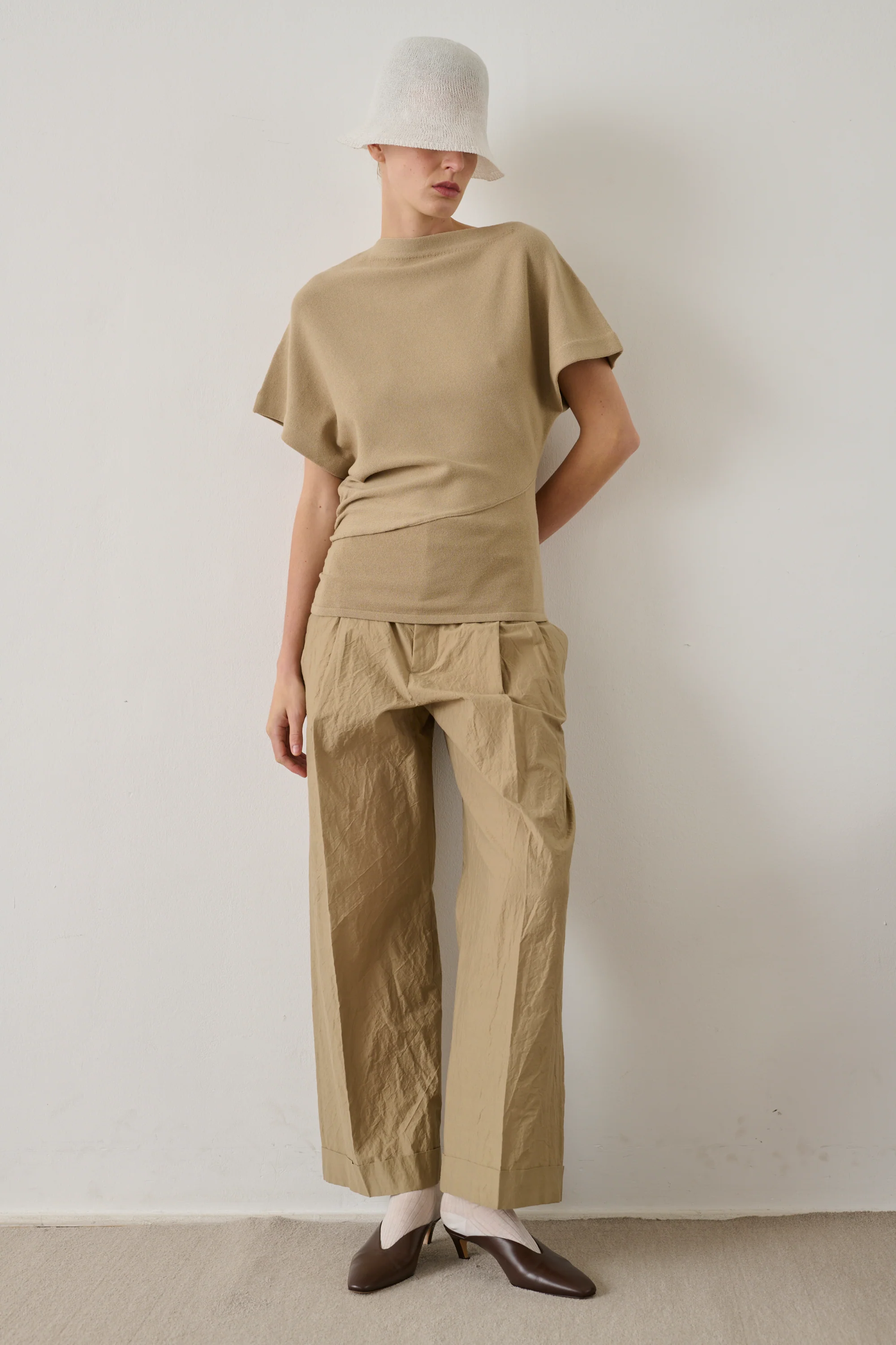 BEIGE DALINA PULLOVER