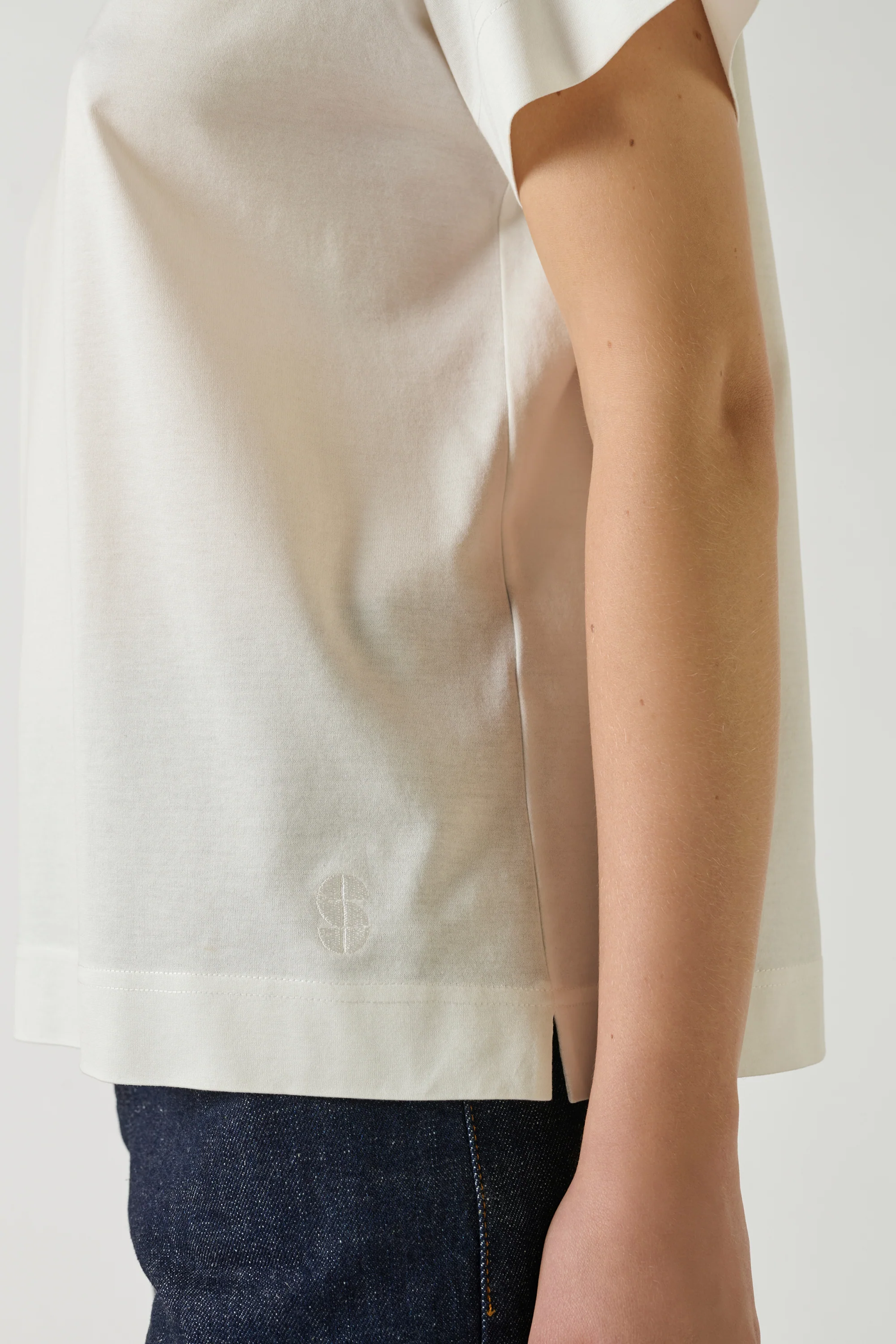 BASIC WHITE TEE-SHIRT - Image 4